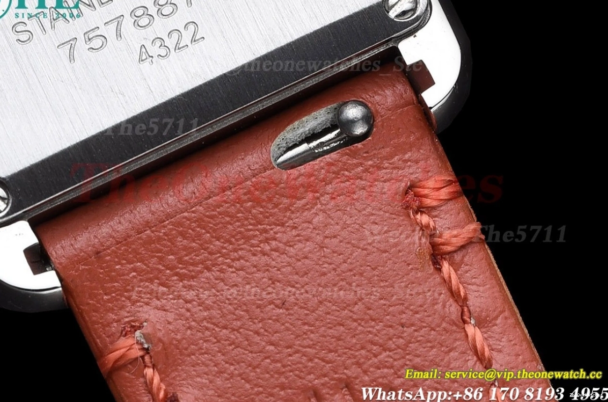 Tank Strap Quartz K11F On Red Leather White Must dial Small 0404